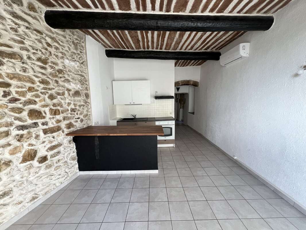 Appartement à EYGUIERES