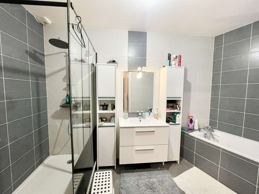 Maison à AUDUN-LE-ROMAN