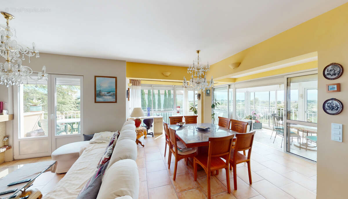 Maison à FREJUS