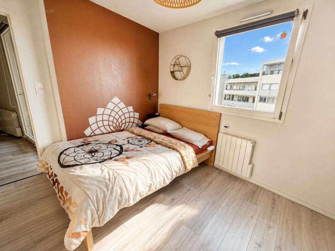 Appartement à LYON-8E