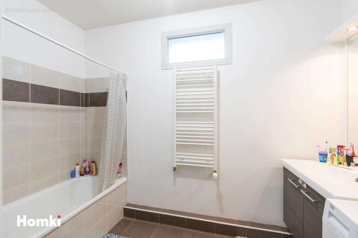 Appartement T4 de 81 m² à Saint-Fons 69190, Rue Robert et Reynier - photo 8