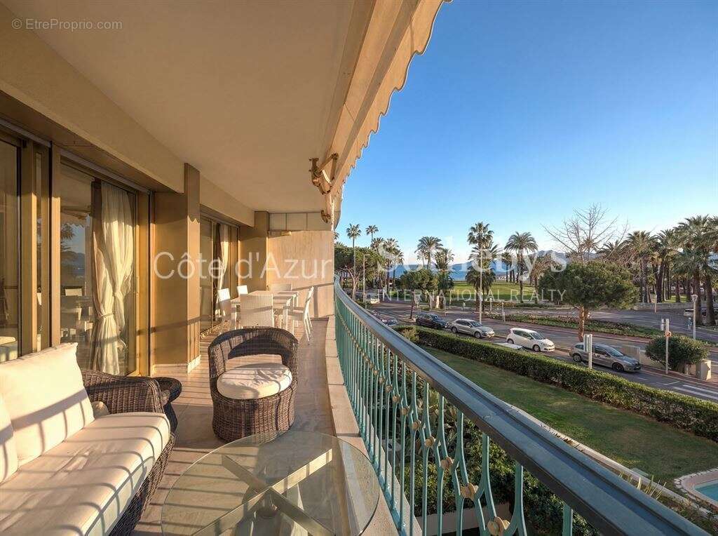 Appartement à CANNES