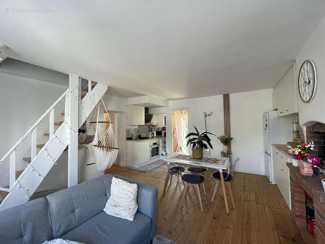 Appartement à LA TALAUDIERE