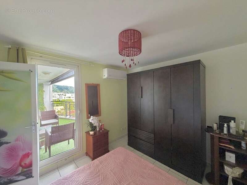 Appartement à SAINT-DENIS