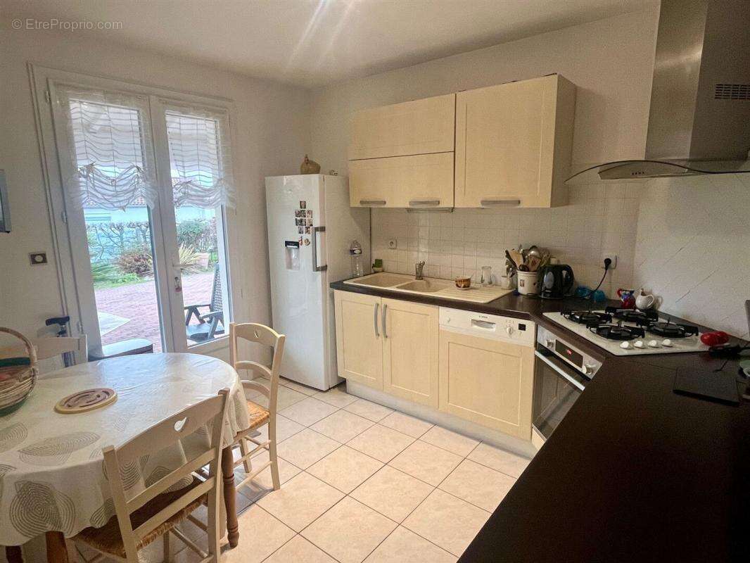 Maison à SAINT-GEORGES-DE-DIDONNE