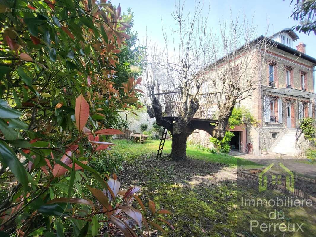 Maison à NEUILLY-PLAISANCE