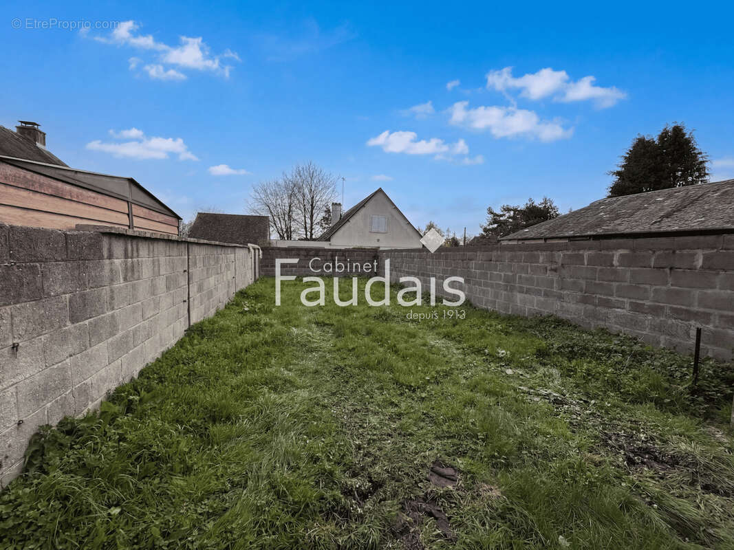 Terrain à ISIGNY-SUR-MER