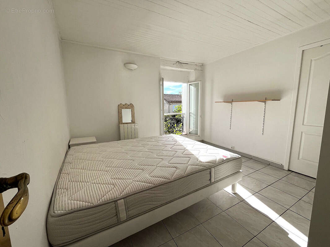 Appartement à SAINT-MAXIMIN-LA-SAINTE-BAUME