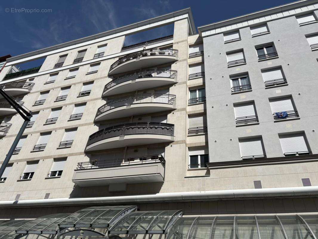 Appartement à MONTIGNY-LE-BRETONNEUX