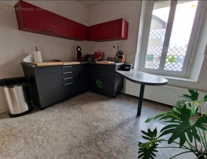 Appartement à THAON-LES-VOSGES