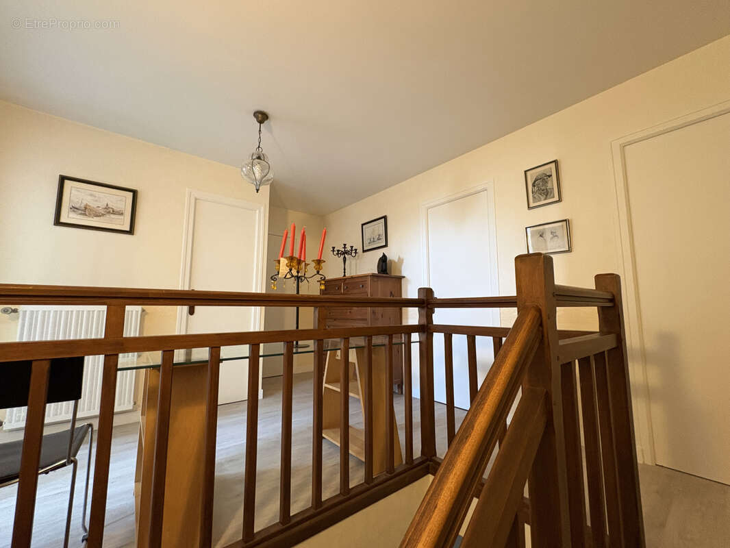 Prix attractif : sur les hauteurs châtellerault nord très belle maison de 272 m2 6 chambres - photo 14