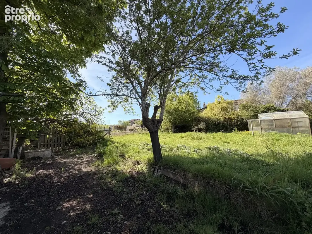 Terrain constructible de 565 M² - photo 7
