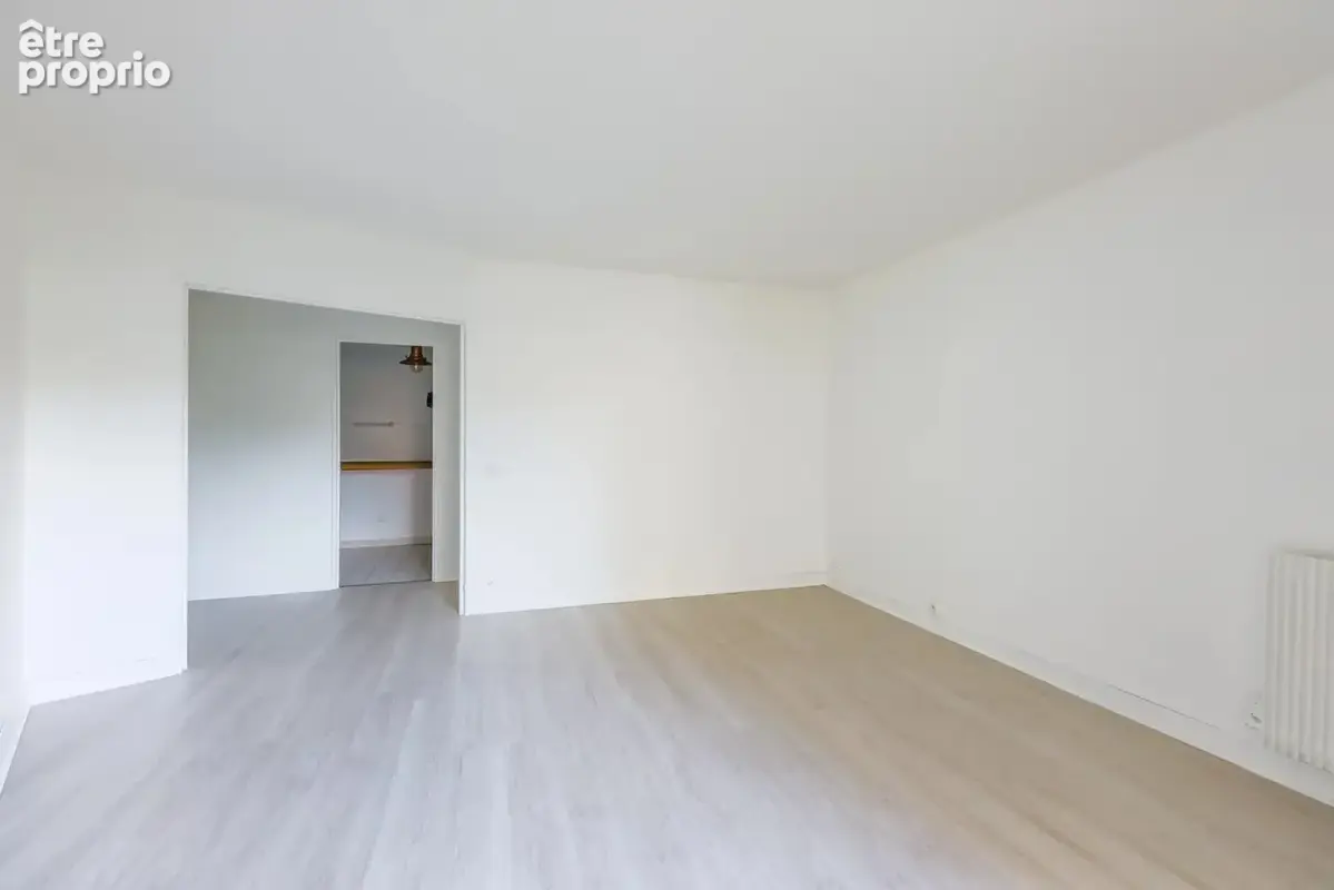Paris 10e – Canal Saint-Martin / Quai de Jemmapes – 3 pièces de 73 m² avec balcon et parking - photo 11