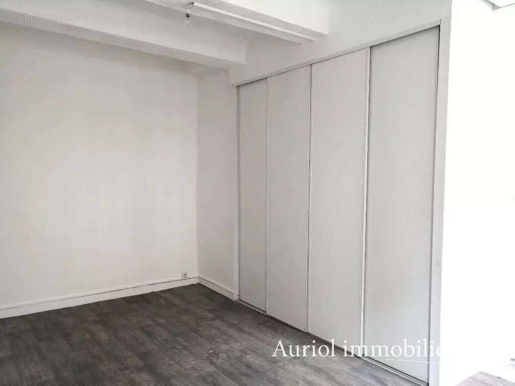 Appartement à SAINT-ZACHARIE