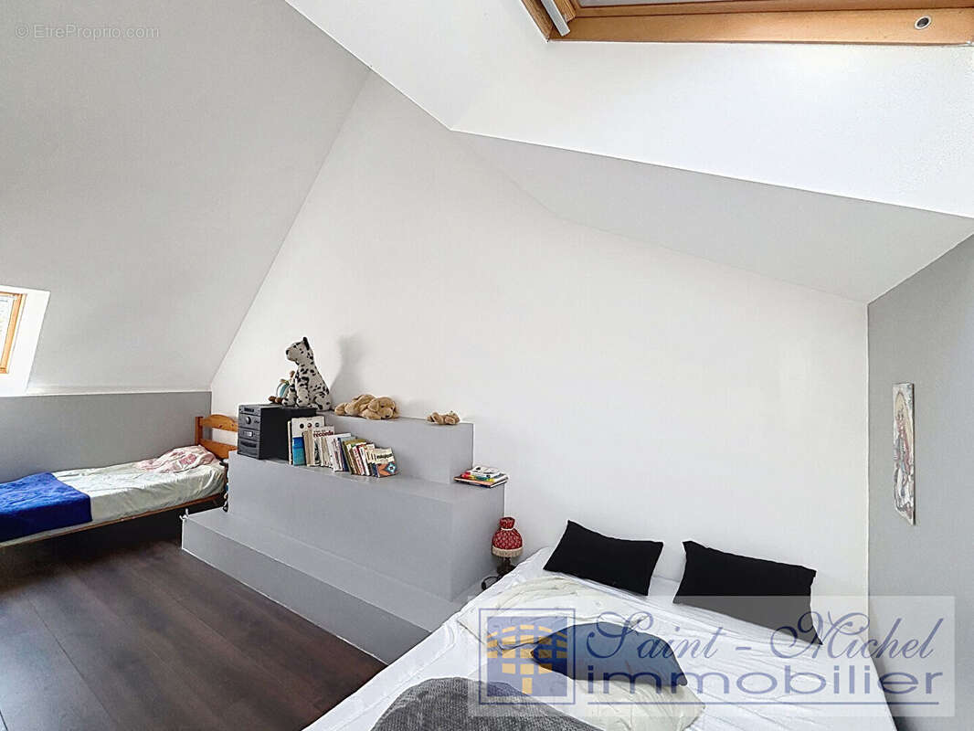 Locunolé, maison en pierres avec de très beaux volumes - photo 13