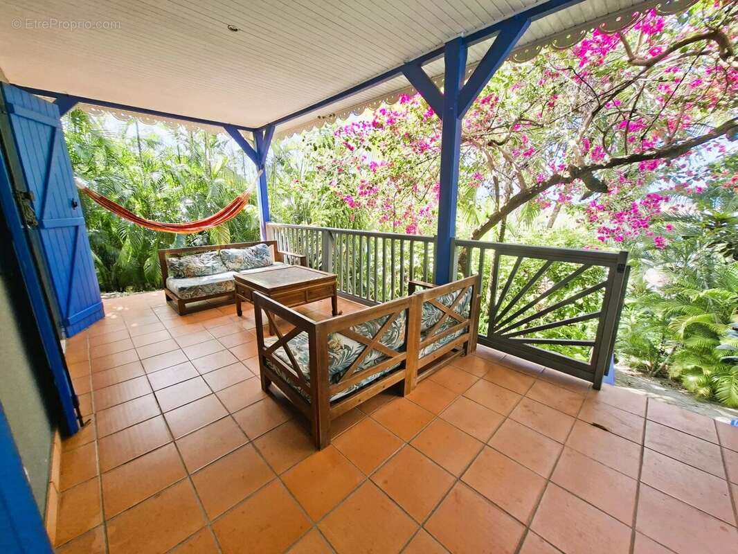 Maison à LES TROIS-ILETS