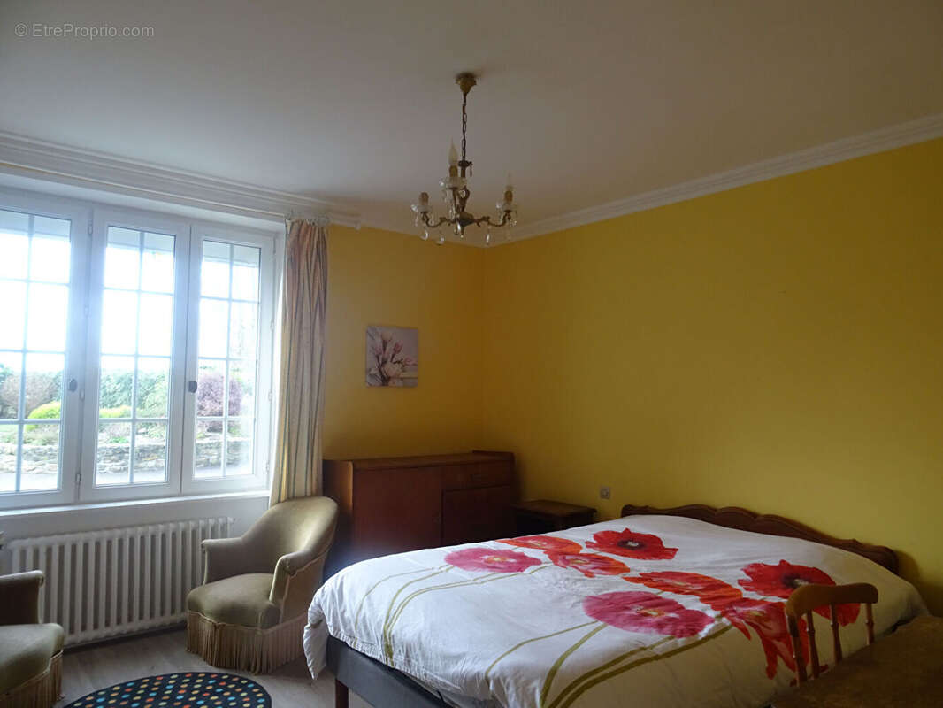 Maison à PLOUGUERNEAU