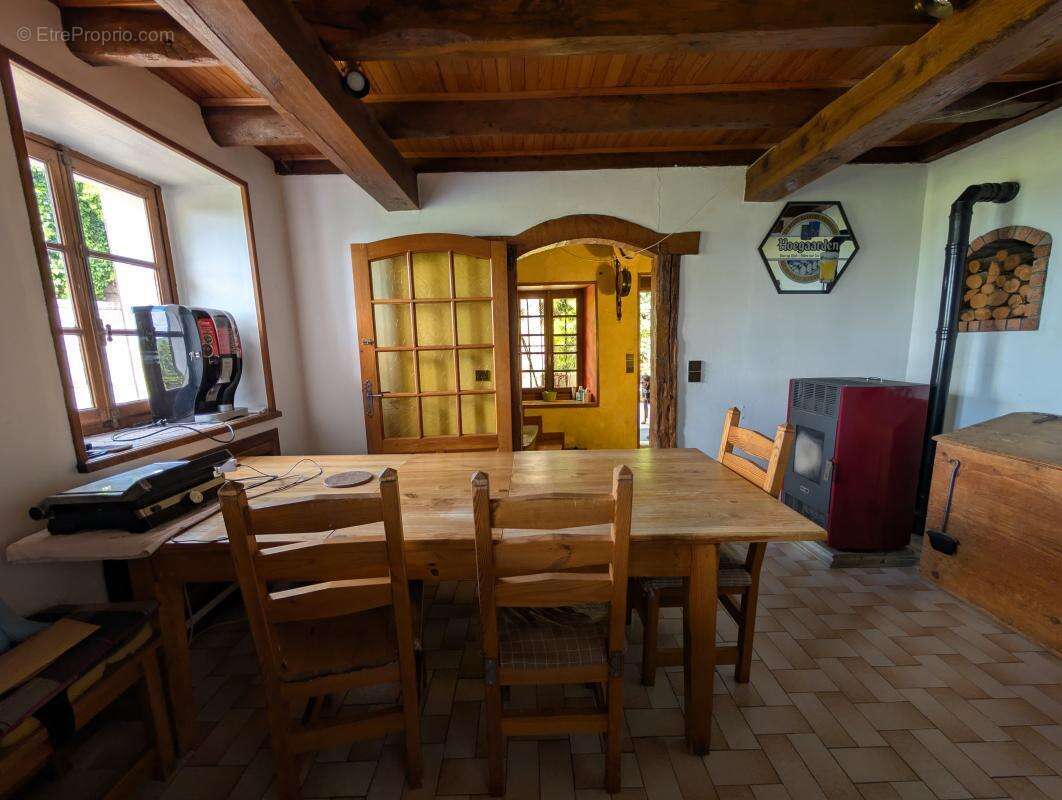 Maison à MOYE