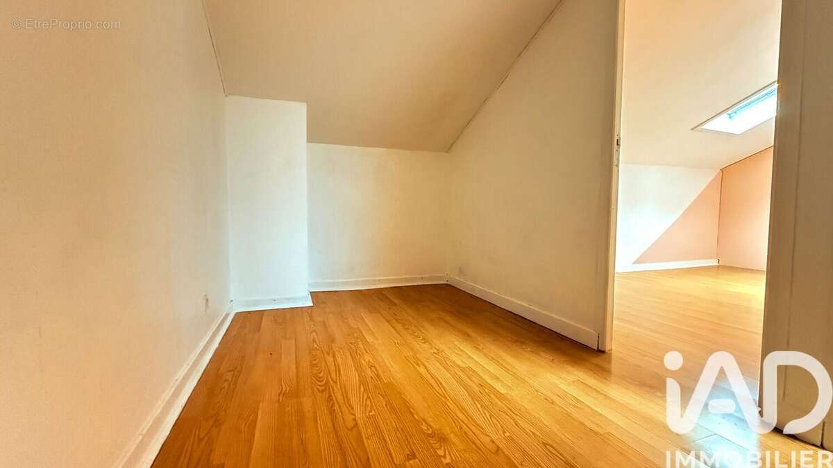 Photo 8 - Maison à SAINT-GENEST-LERPT