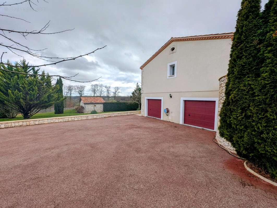 Maison à HAUTEFAGE-LA-TOUR