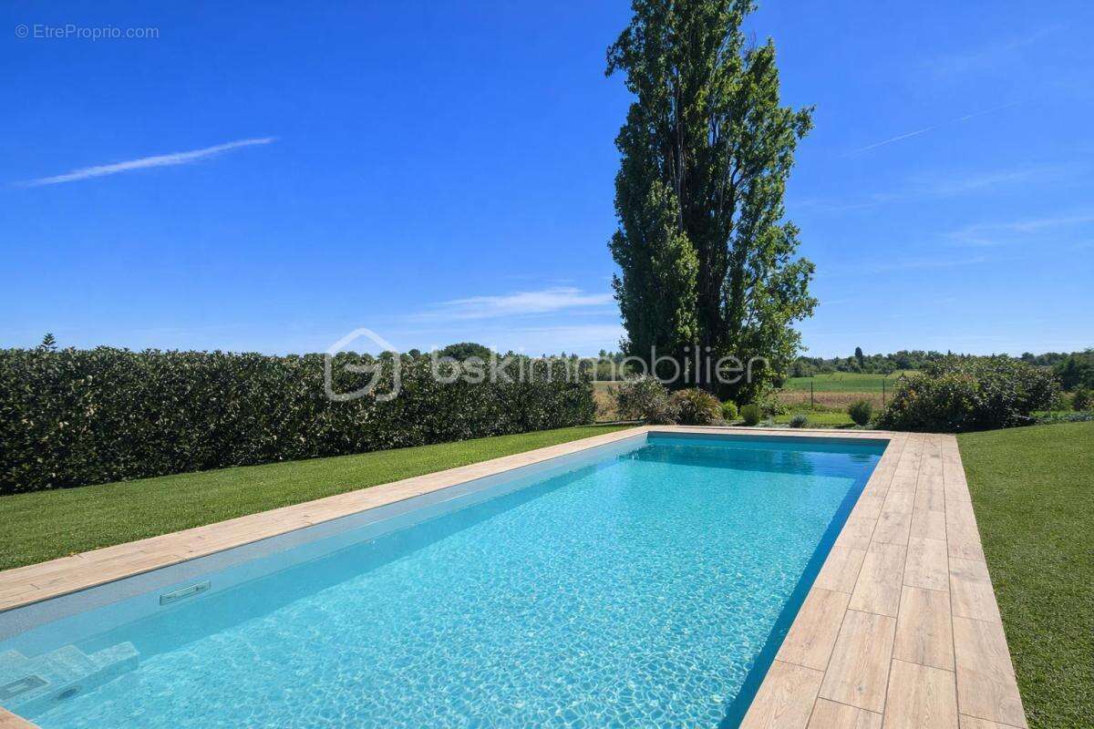 Maison à SAINT-JULIEN-SUR-VEYLE