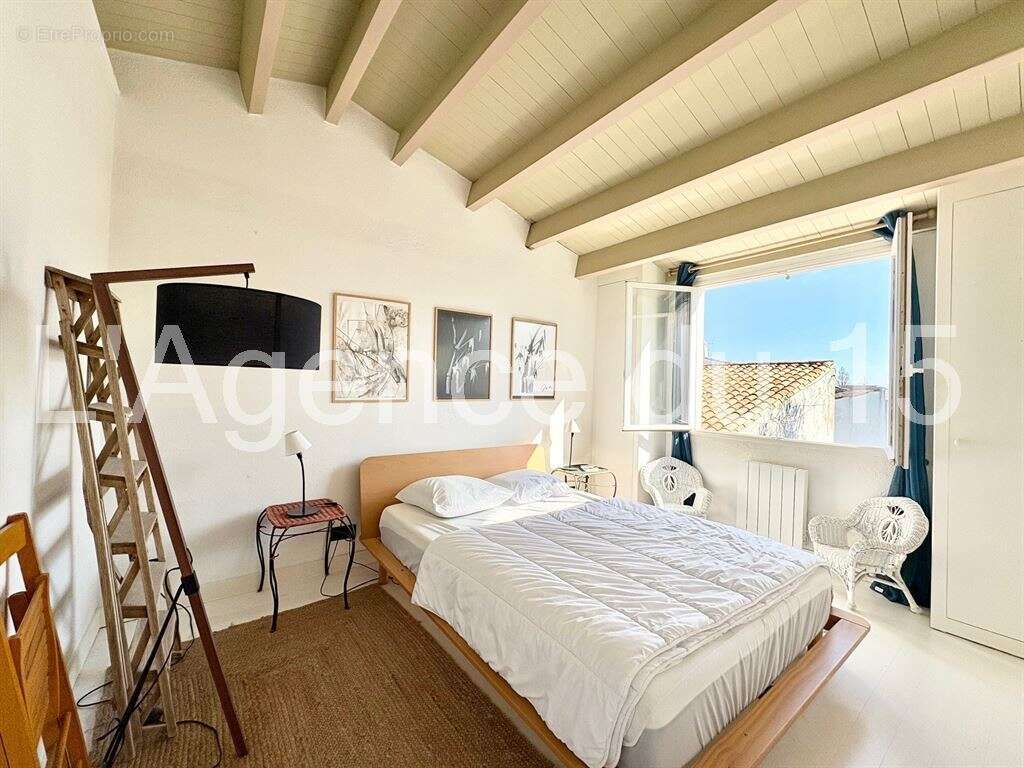 Maison à LES PORTES-EN-RE