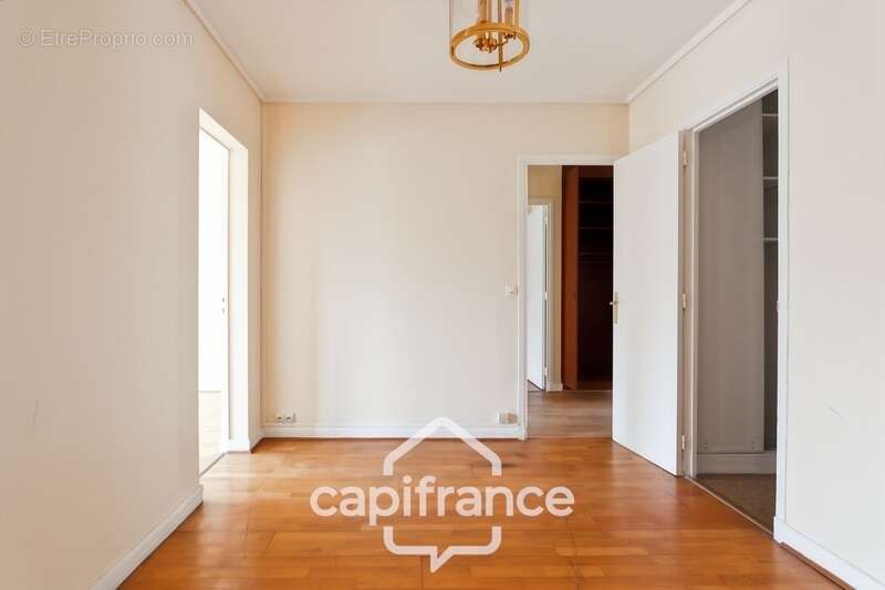 Appartement à vendre 0 pièces SAINT CLOUD (92) - photo 8