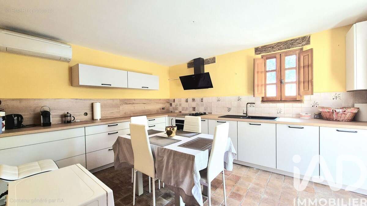 Maison 150 m² à Rustrel  - photo 2