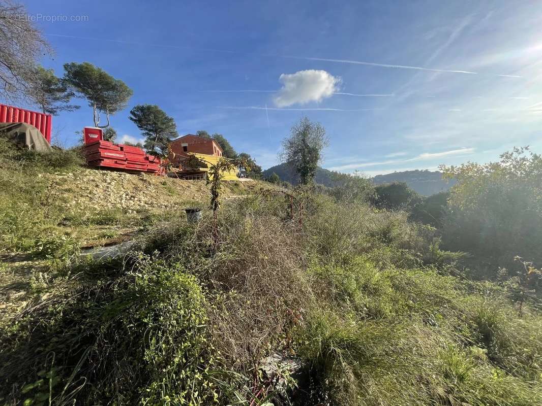 Terrain à SAINT-ANDRE-DE-LA-ROCHE