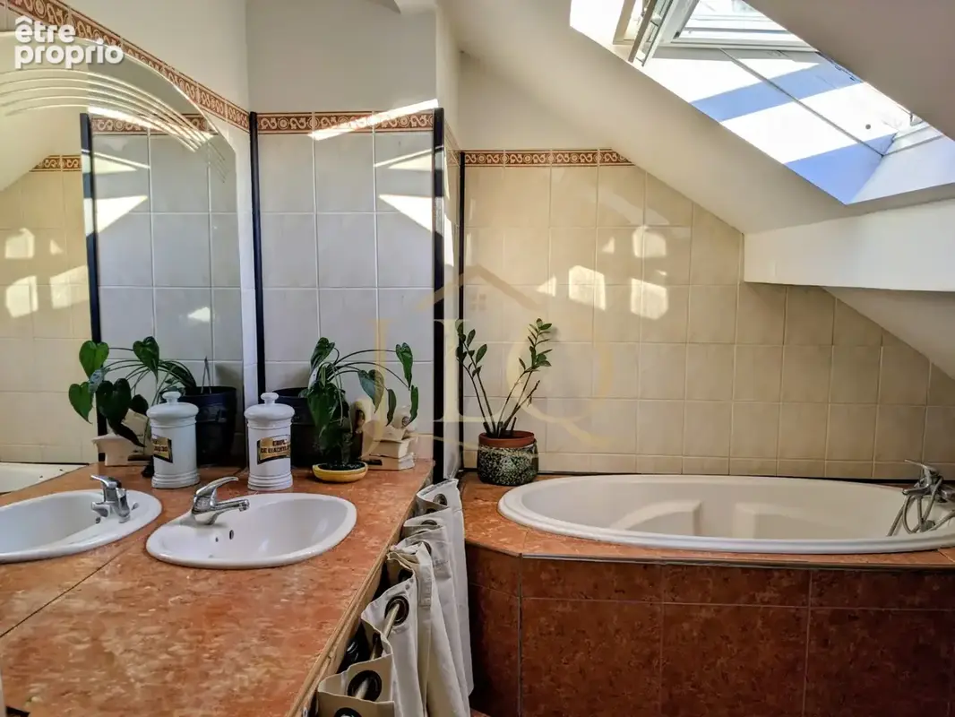 La Maison des Saisons - Maison familiale de 173 m² – 3 chambres – terrain paysager de 2 420 m² - Maintenon (28) - photo 16