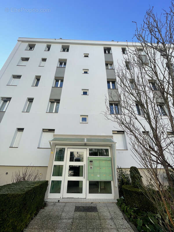 Appartement à NEUILLY-PLAISANCE