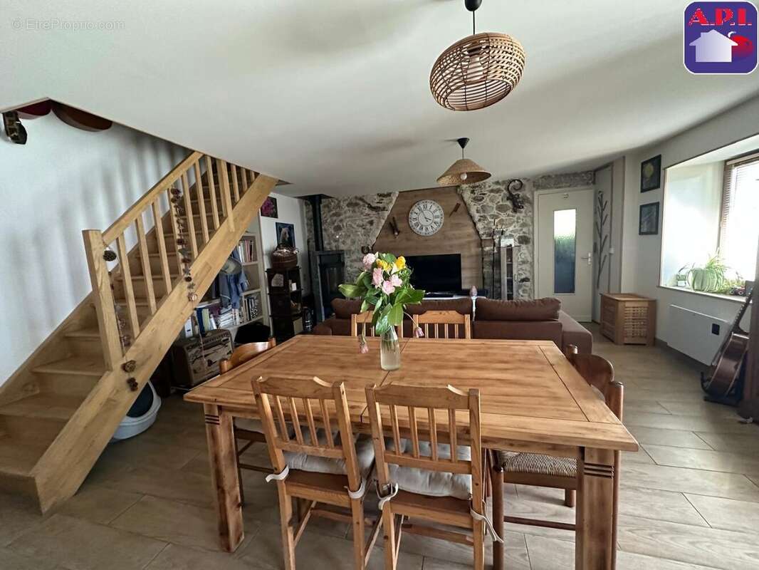 Maison à SAINT-LARY