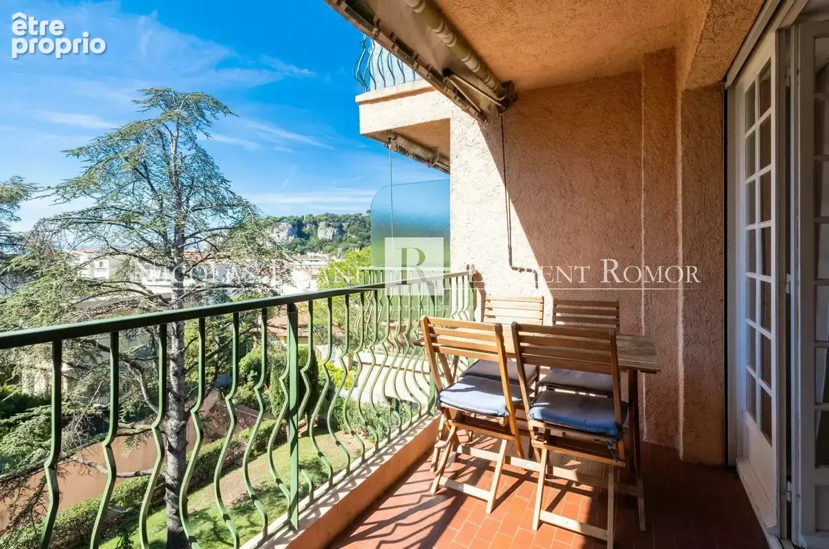 Appartement 2/3p Le port Nice - photo 2