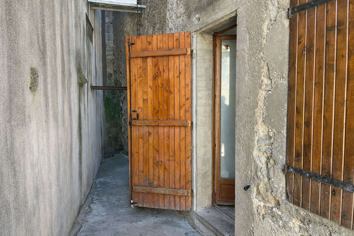 Ref - bastion - 5min carcassonne - immeuble - 3 lots - 110m² - photo 10
