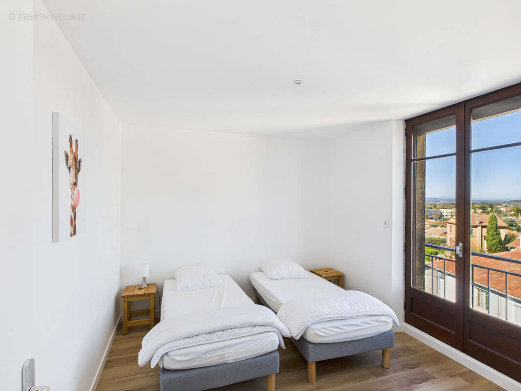 Appartement à VALREAS
