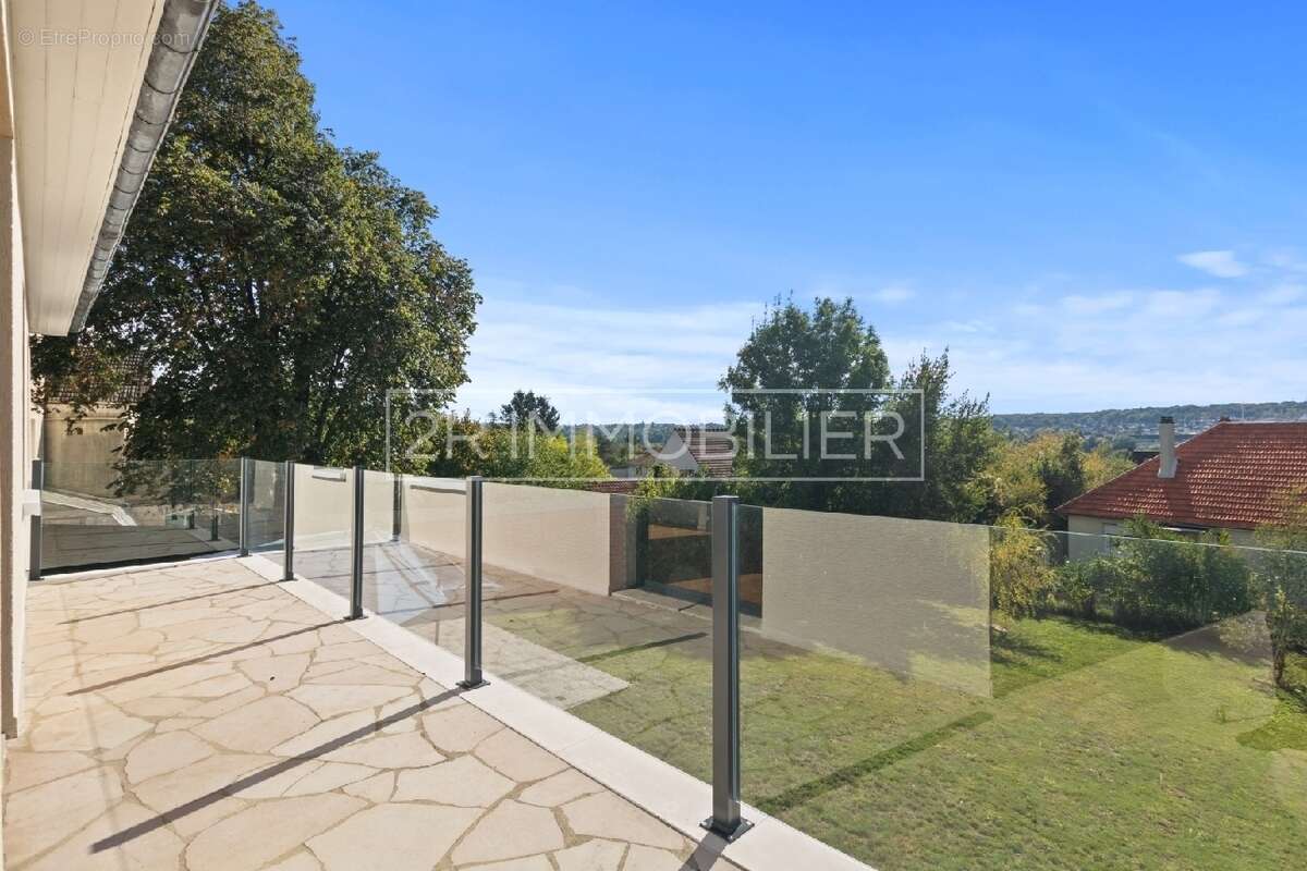 Maison à THORIGNY-SUR-MARNE