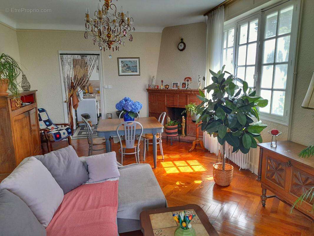 Maison de caractère avec panorama exceptionnel sur les Pyrénées - photo 5