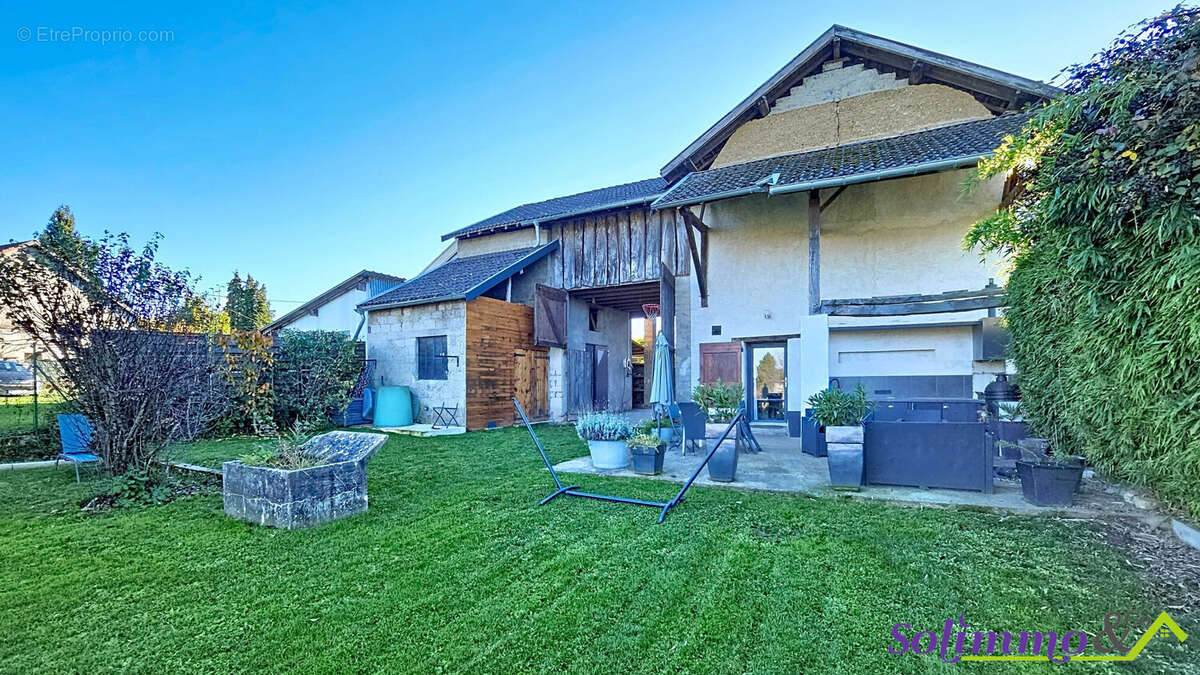 Maison à LES ABRETS