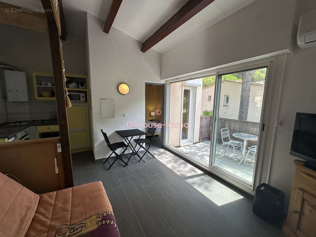 Appartement 31 m² à Agde  - photo 3