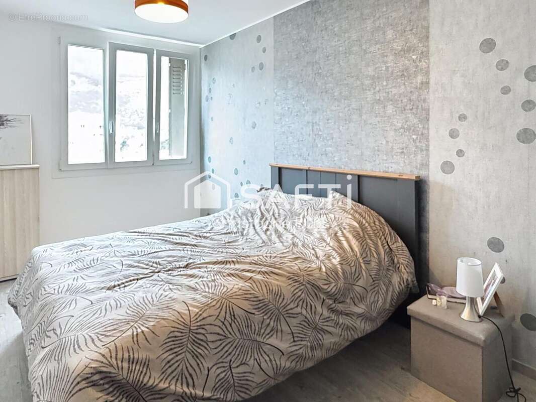 Photo 3 - Appartement à LE PONT-DE-CLAIX