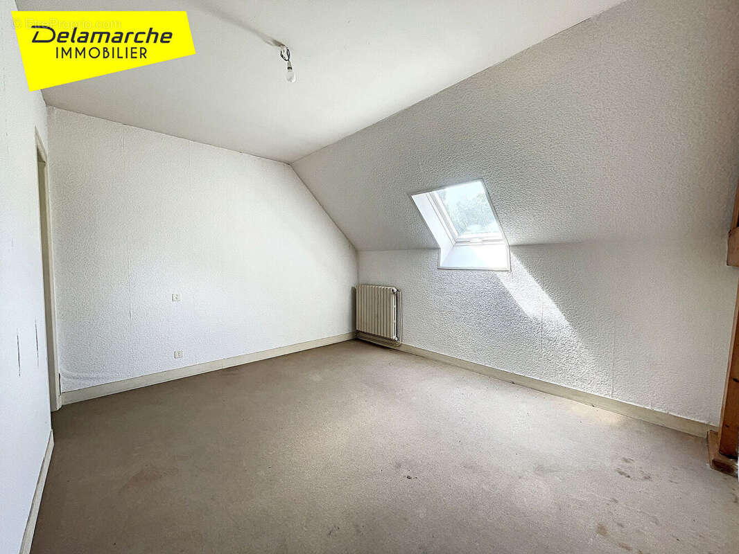 A VENDRE Maison Saint Nicolas Des Bois  proche de Brecey  4 pièces. - photo 9