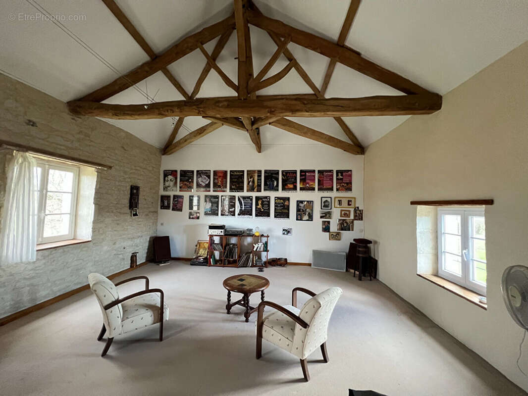 Maison à MAISONNEUVE