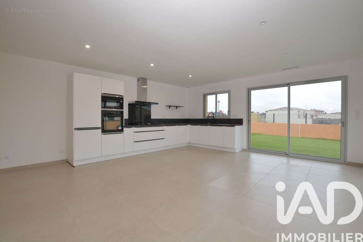 Photo 5 - Maison à ROUBIA