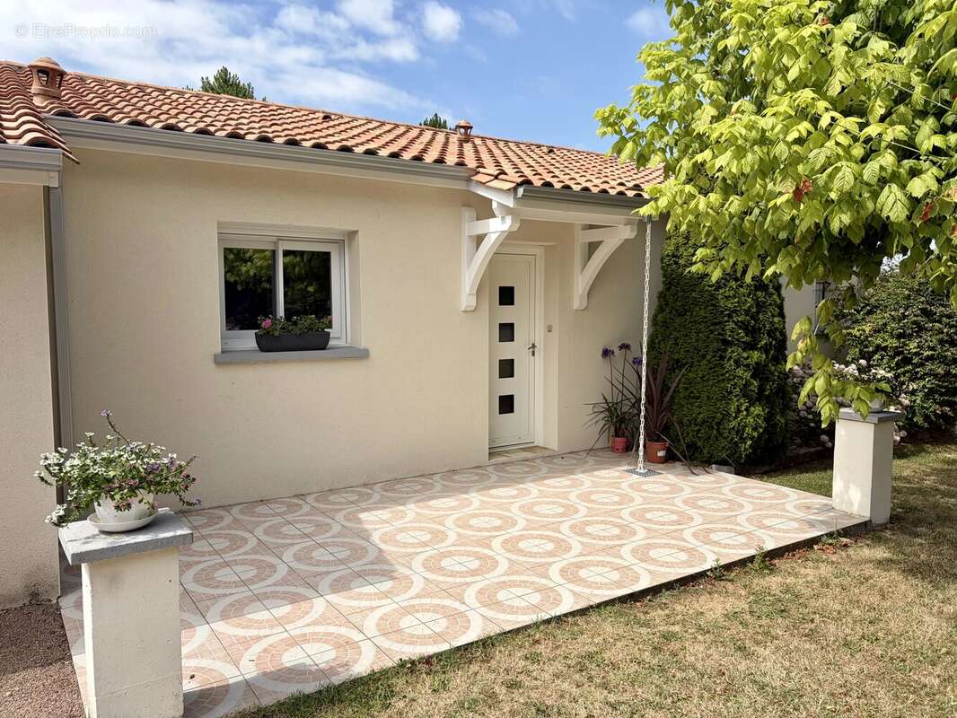 Maison familiale magnifiquement aménagée, située dans un quartier très prisé - photo 13