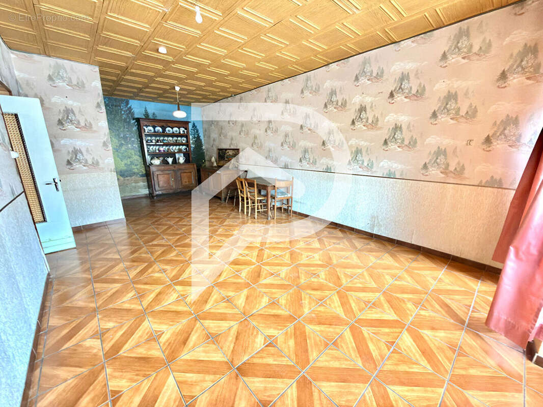 Maison Rochetaillée  8 pièce(s) - photo 7