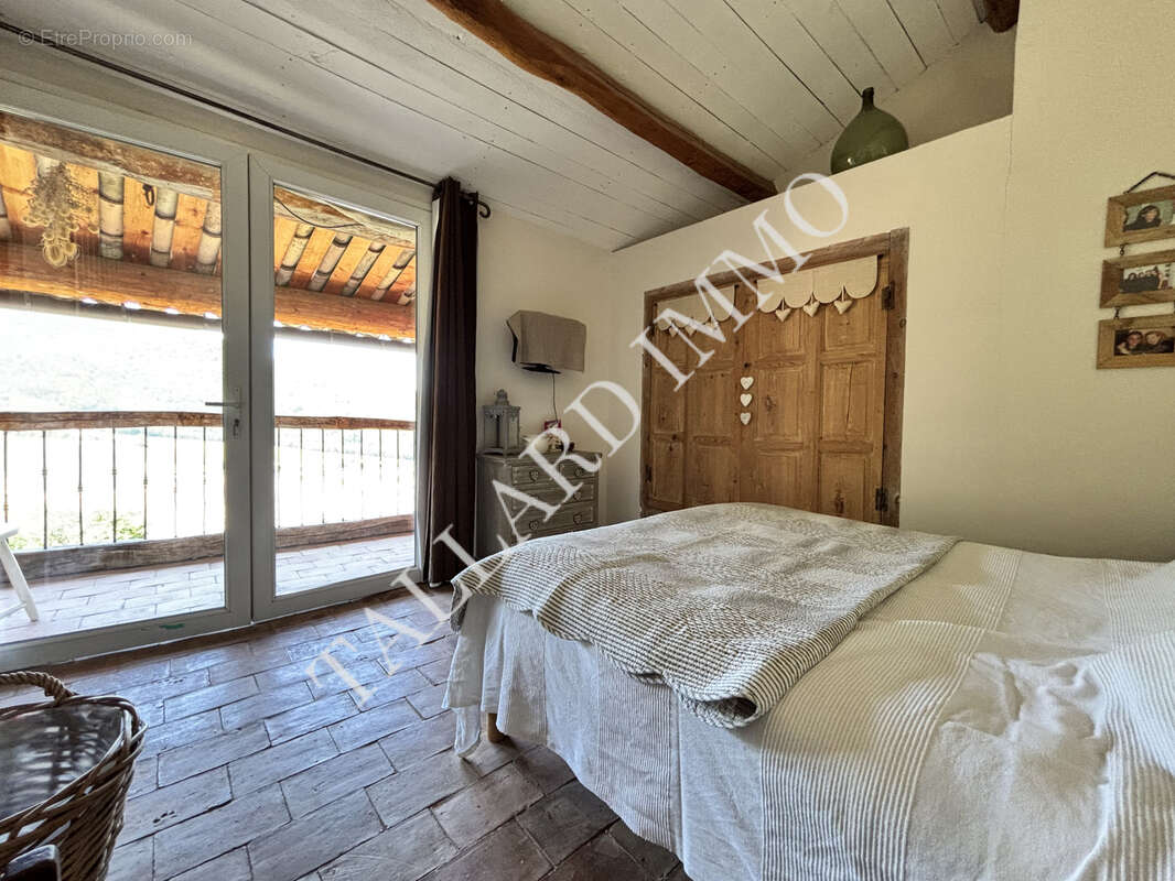 Venterol, maison 163 m2 + grages, caves et jardin. - photo 22