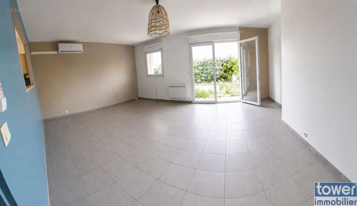 Appartement à CLAVETTE