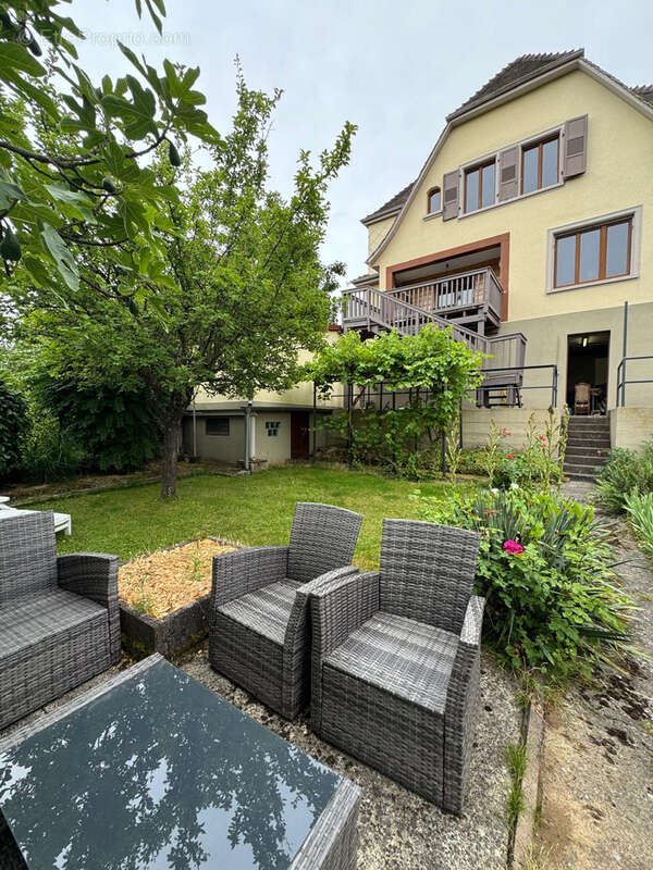 À VENDRE ! Superbe maison 7 pièces avec jardin, garages et dépendance Schiltigheim - photo 3