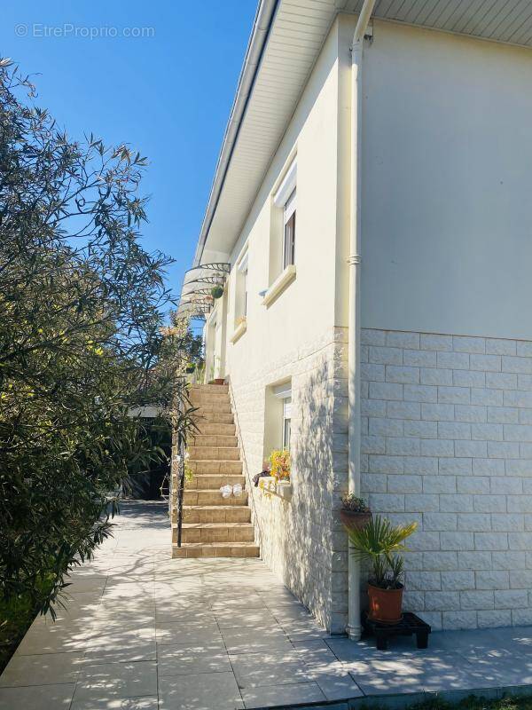 Maison à GRENADE-SUR-L'ADOUR