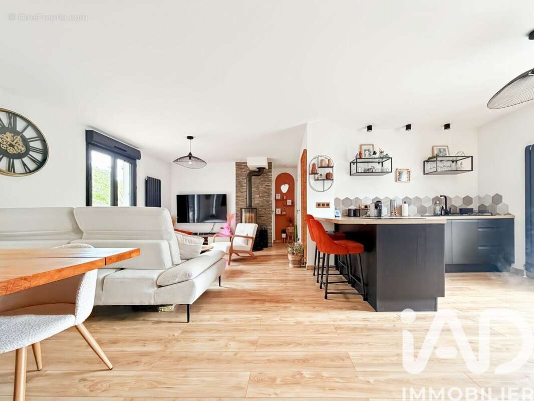 Photo 2 - Maison à PRINGY